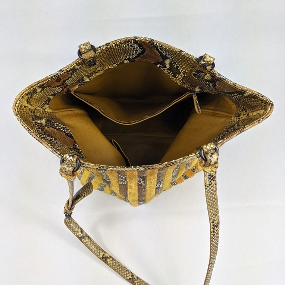 BOTTEGA VENETA Python Tote Velvet Stripes - Picture 5 of 16